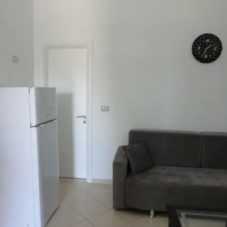 Apartament Oruci *