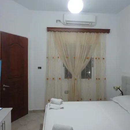 Oruci Apartament *