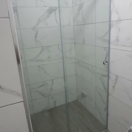 Oruci Apartament *